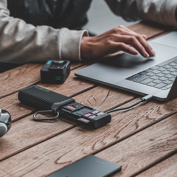 CreateMate High-speed Card Reader Case
