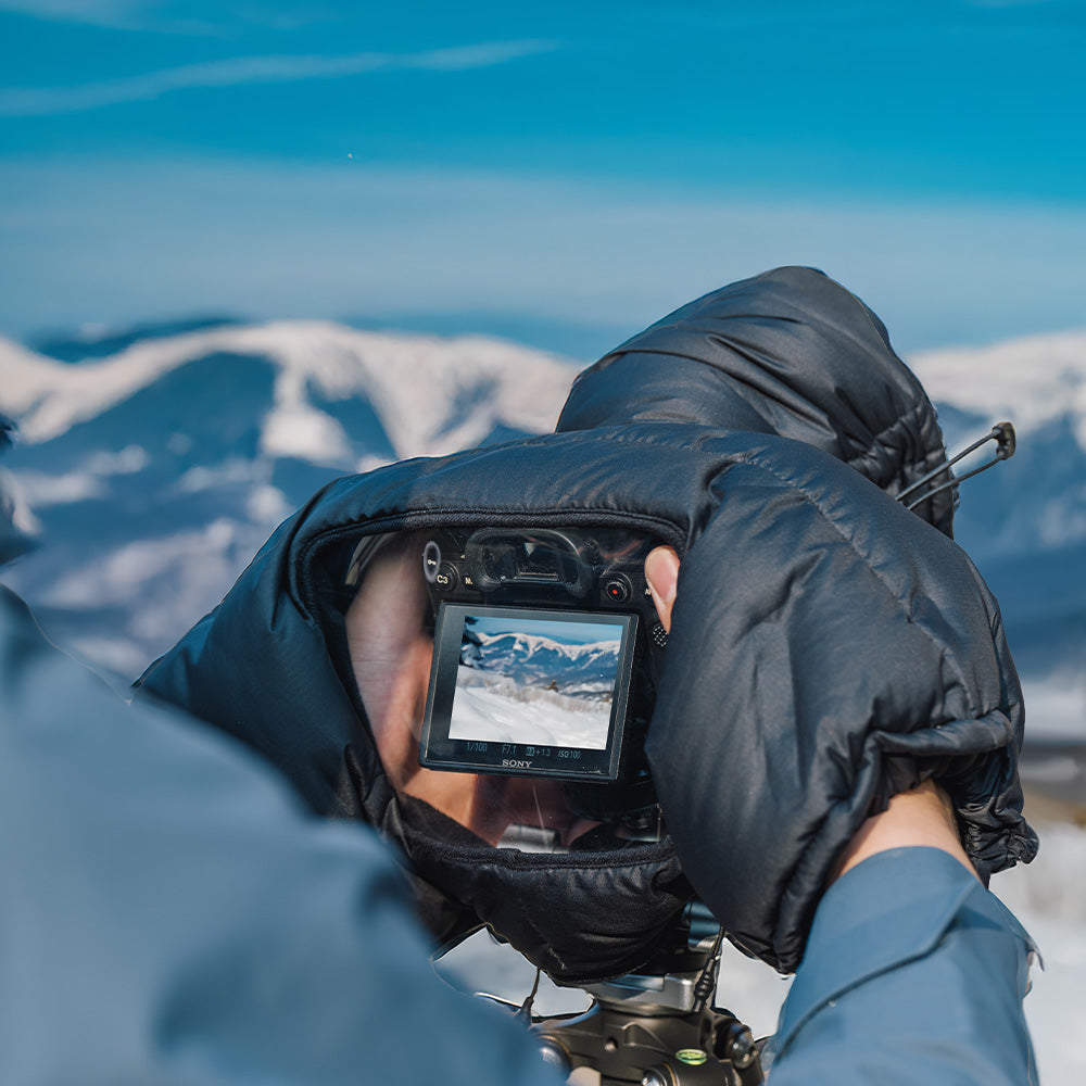 Camera Cold-proof Warm Cover: Transparent window for shooting view, anti-yellowing property