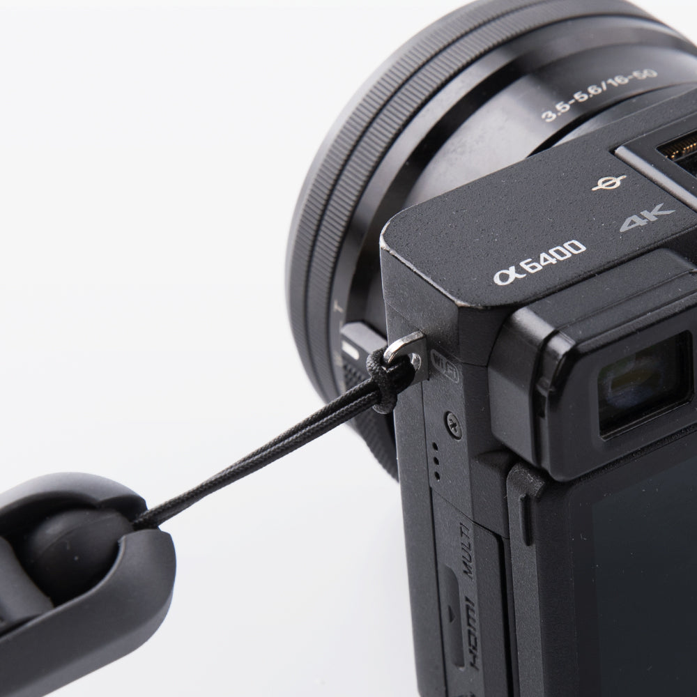 Camera Shoulder Strap Air-Retro Style：with universal camera compatibility, expanded fit via included metal clips
