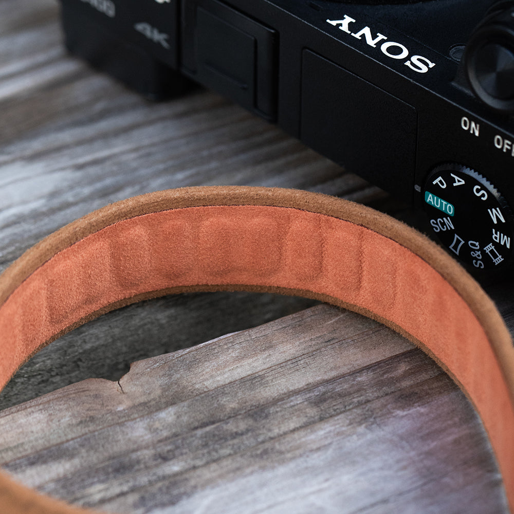 Camera Wrist Strap Air: Wrist-fitting design with snug contact points.