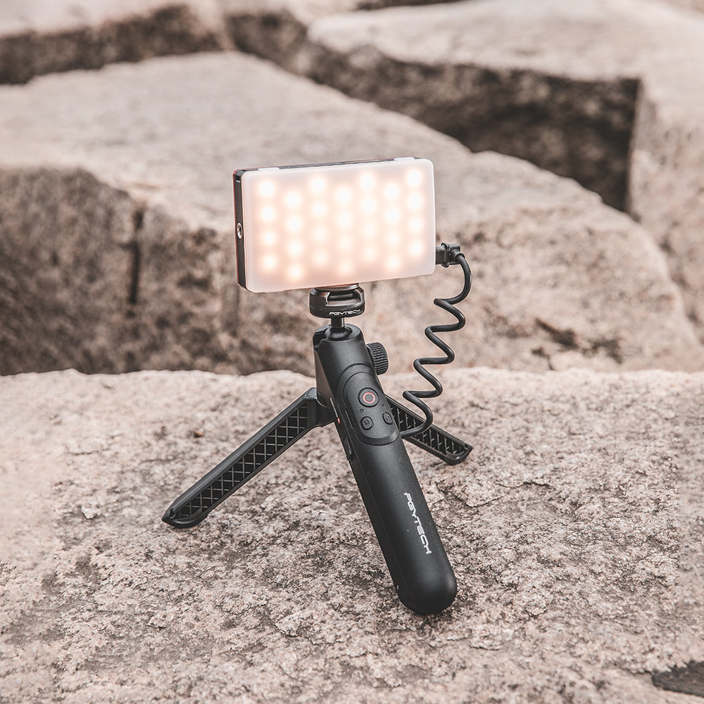 CapLock MantisPod Power-tripod mode-power light