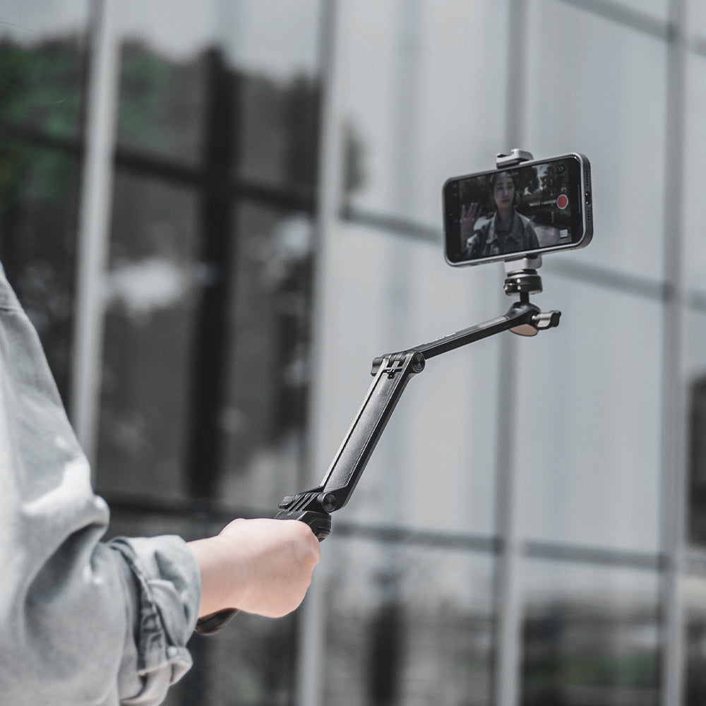 CapLock MantisPod Z: Multi-adapter compatibility for action cameras, smartphones, and mirrorless cameras