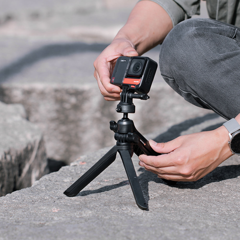 CapLock MantisPod Z: Tripod mode for stable live-streaming and time-lapse shooting
