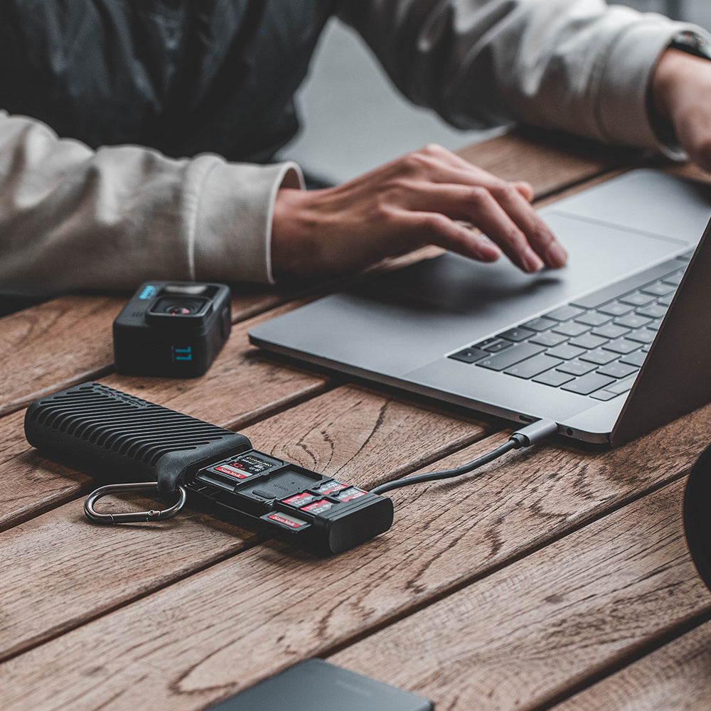 CreateMate High-speed Card Reader Case | PGYTECH CreateMate High-speed Card Reader Case | PGYTECH