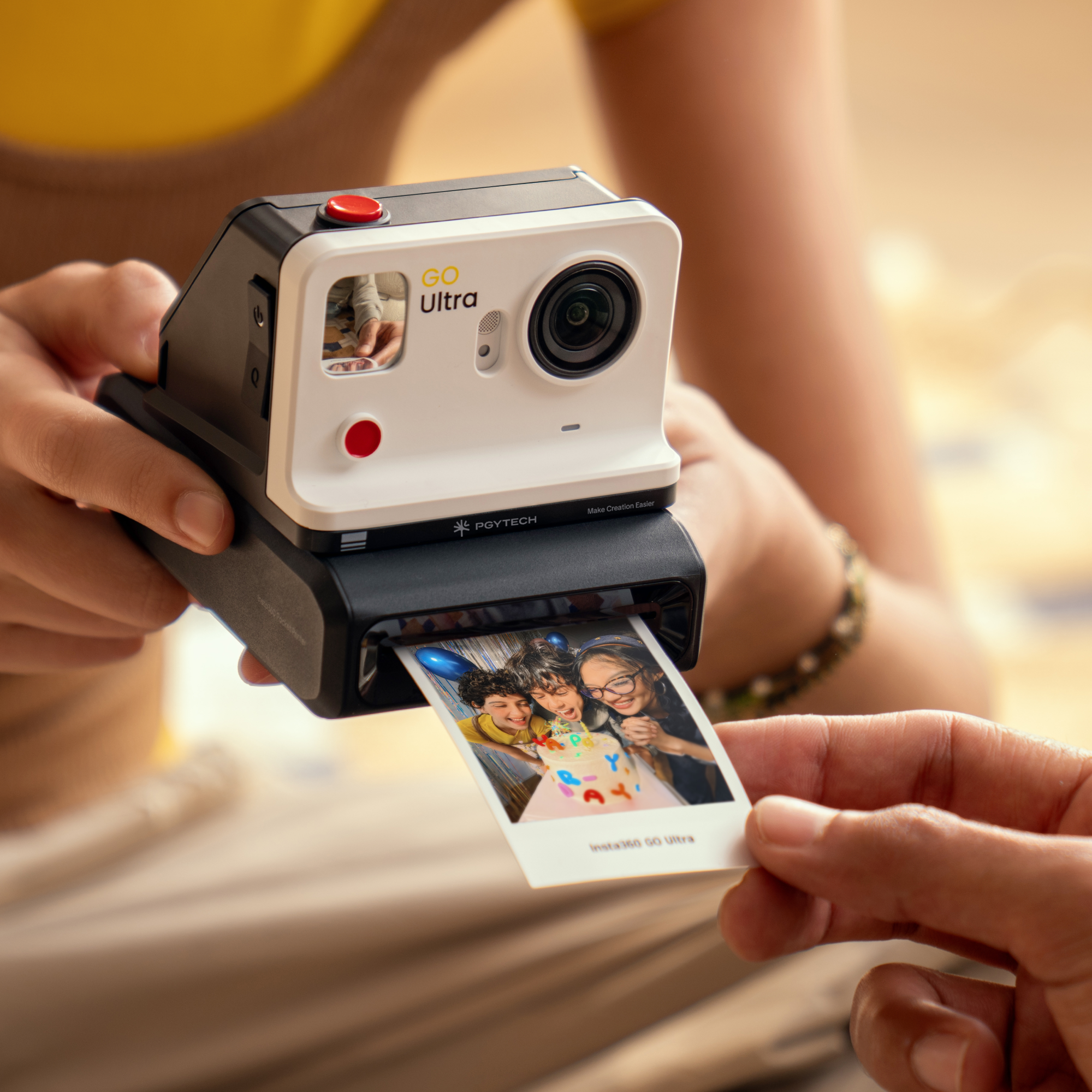 Printing instantly with GO Ultra FunCam Case Kit.
