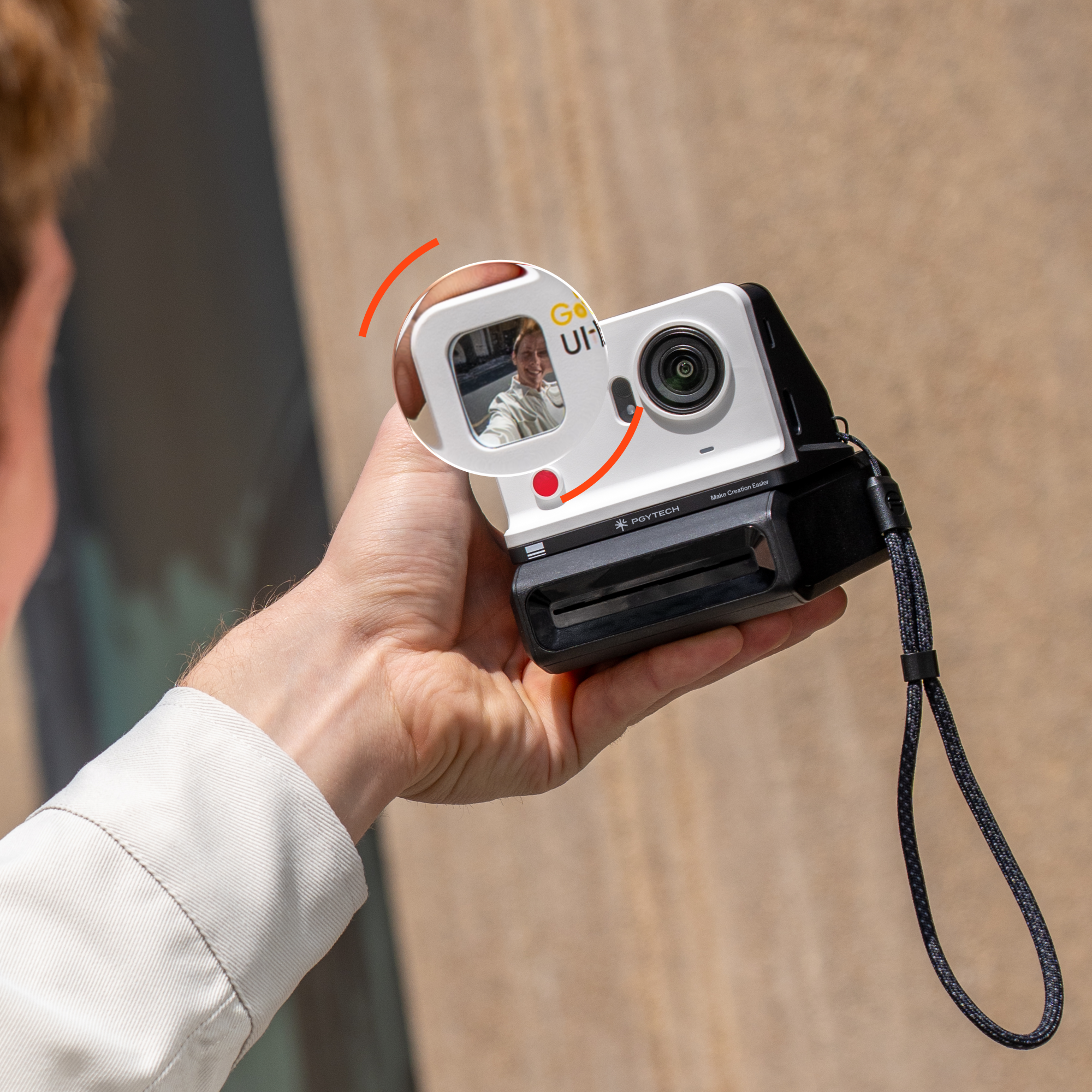 Designed with a front-mounted mirror¡ê?the GO Ultra FunCam Case Kit  gives you a clear view of your selfie framing, making composition effortless and helping you nail perfect shots every time.