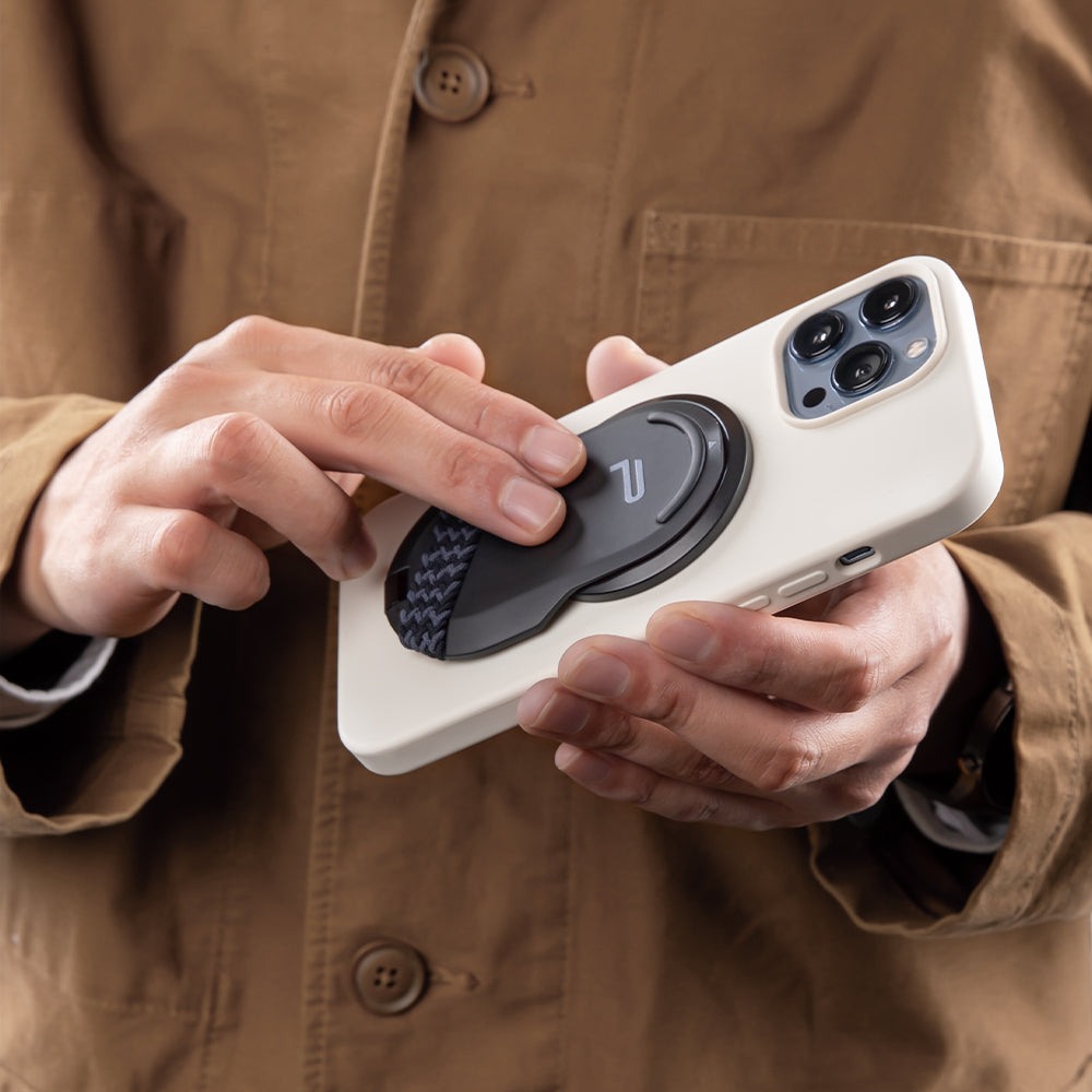 the MagFlex Phone Photography Stand is foldable
