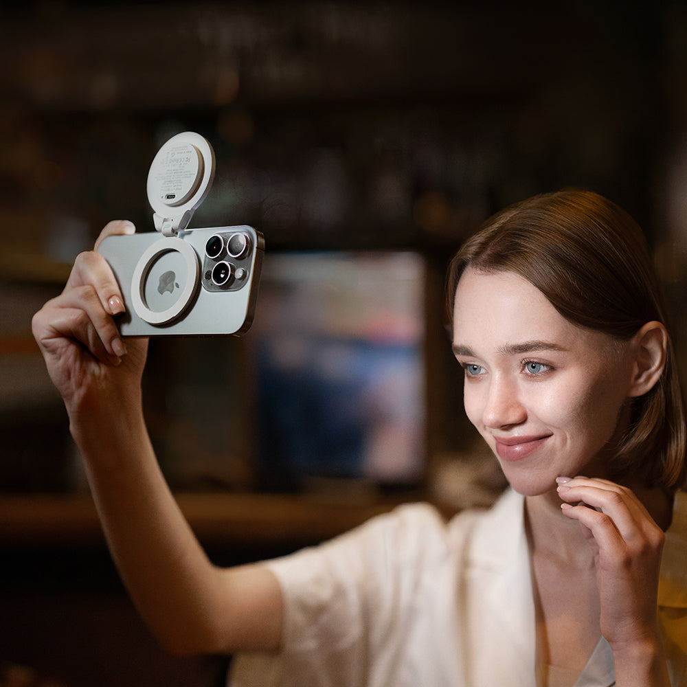 MagGlow Phone Fill Light: soft light mode ideal for everyday selfies and portraits
