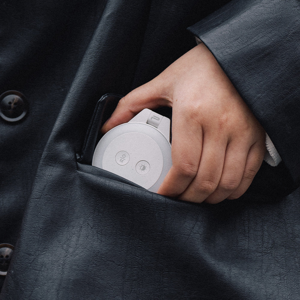 MagGlow Phone Fill Light: Palm-sized, ultra-portable design