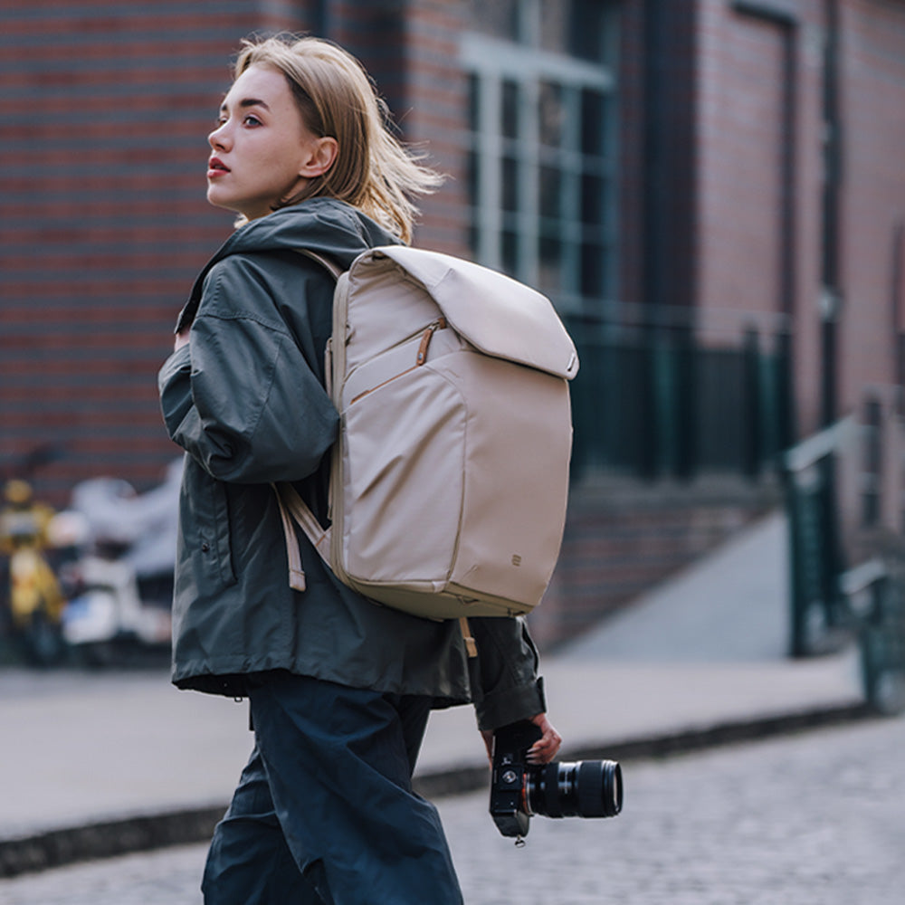 Shooting with the OneGo 2 BackPack.