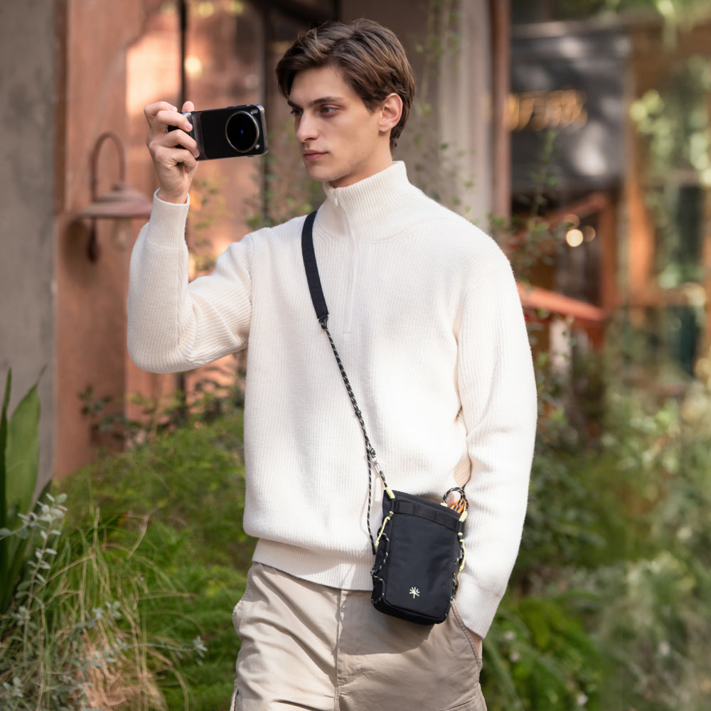OneGo Casual Crossbody Mobile Bag for city walk