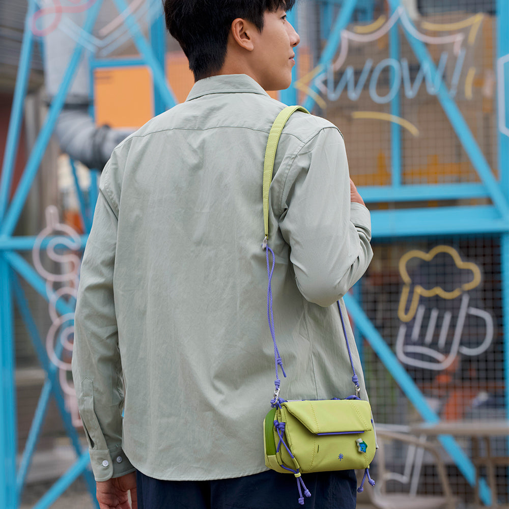 OneGo Pocket Sling: Single-Shoulder