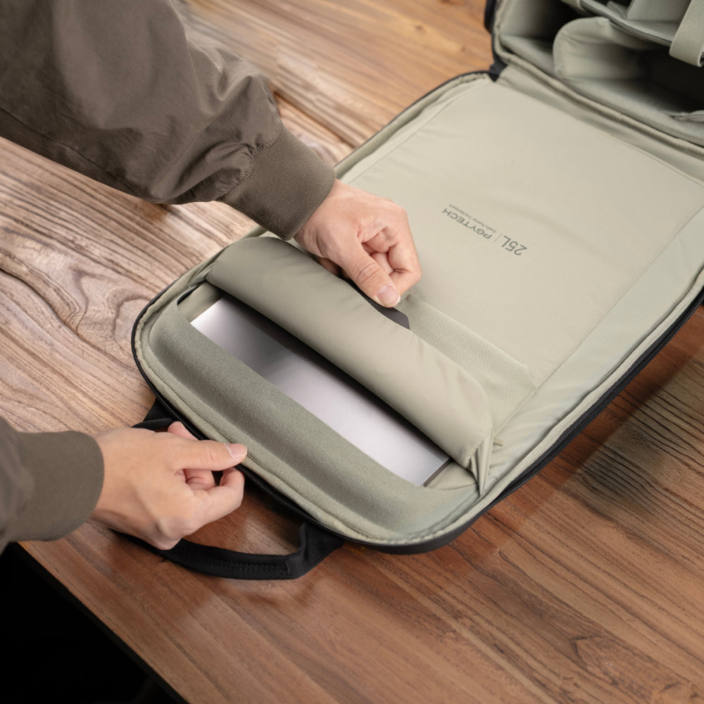 The OneGo Roamer Tote Backpack dedicated laptop compartment with anti-slip protection for safe and quick access.