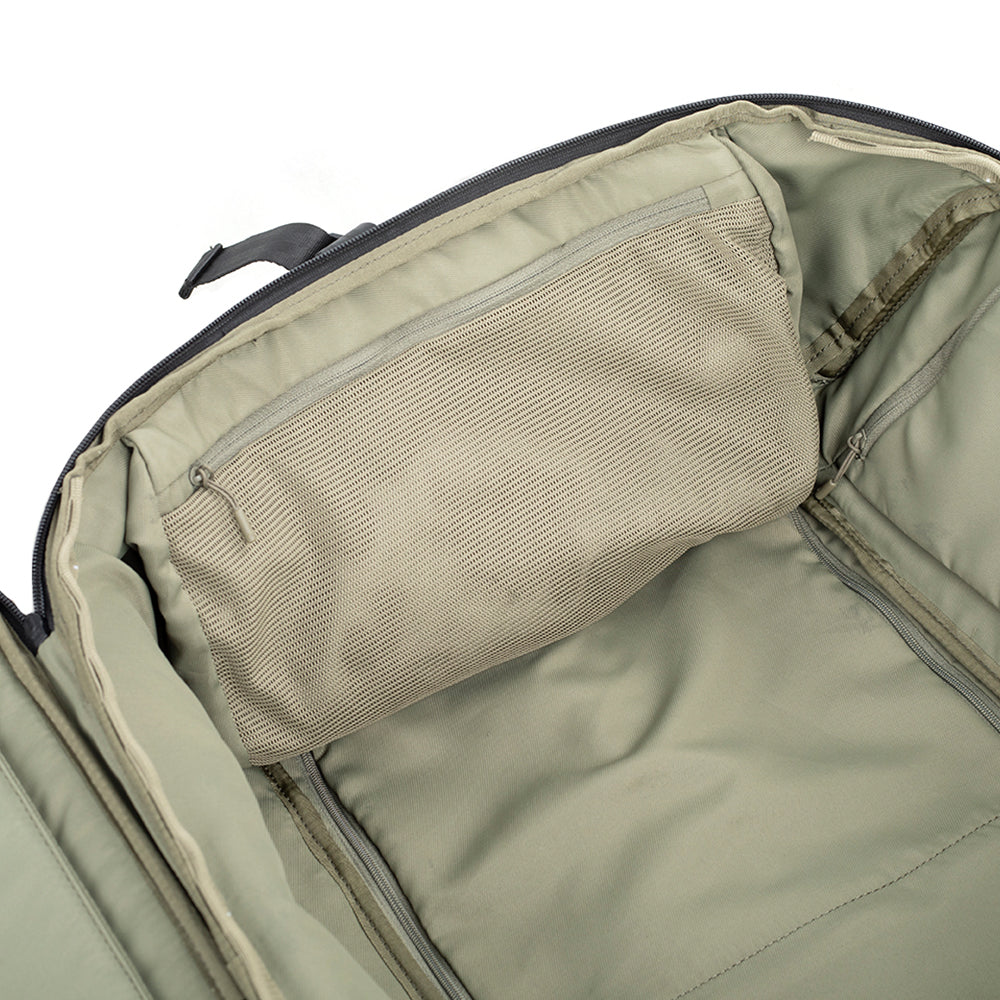 OneMo Travel Backpack is featured with a foldable top bag.
