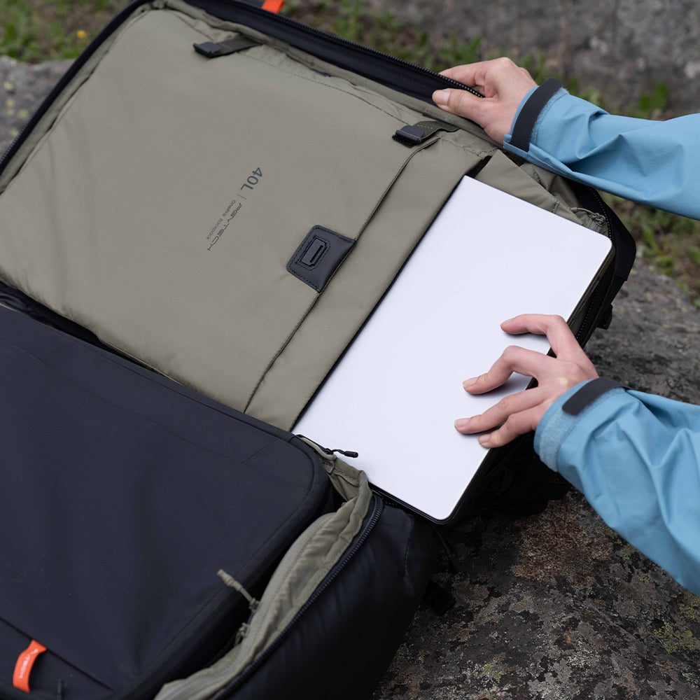 Using the OnePro Flex Backpack to pack  tablet.