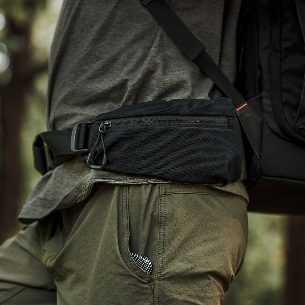 OnePro ST Backpack: Removable ergonomic waist strap for soft, supportive extra stability.
