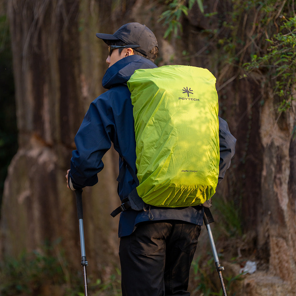 Rain cover of the OnePro Ultralight Backpack， provide protection in harsh weather