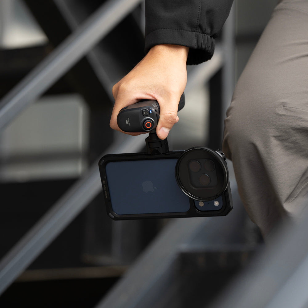 ProShot Phone Video Cage Kit: Cold shoe mount supports fill light attachment for versatile lighting setups
