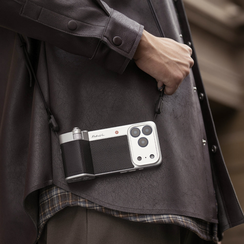 Crossbody strap in RetroVa All-in-one Ultimate Gift Set ensures hands-free mobility for street photography