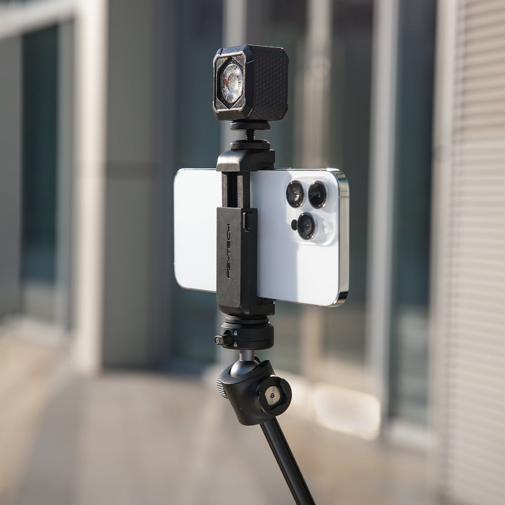 Versatile Smartphone Holder：Universal Adaptation and Rich Expansion