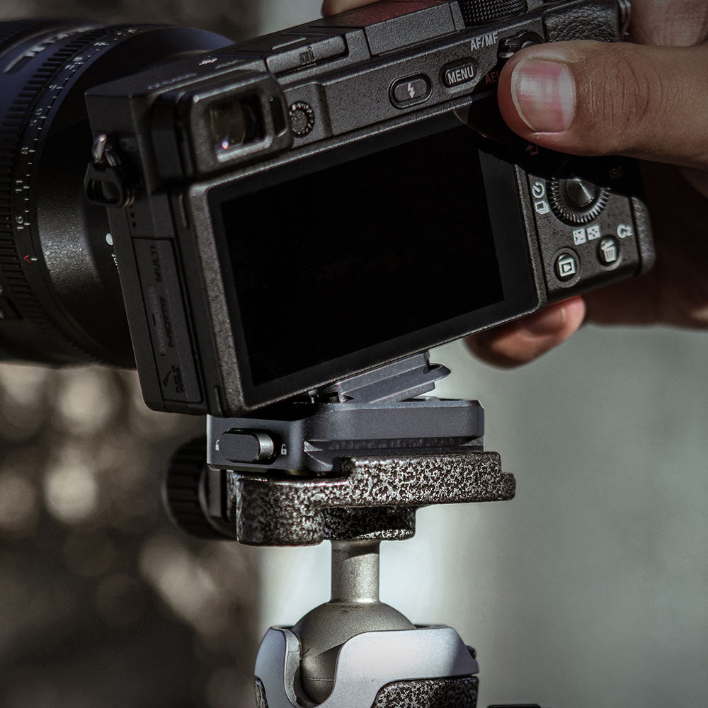 snaplock plate adapter attach to tripod display